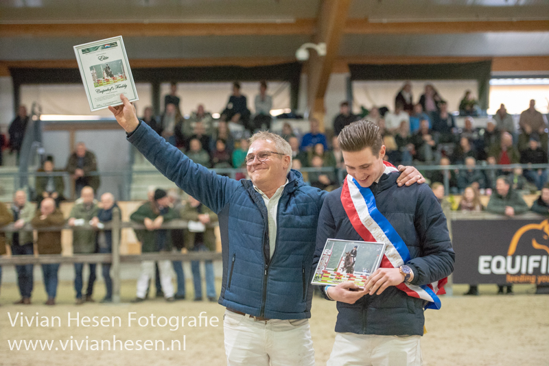 Huldiging elitehengst Casperhof's Freddy